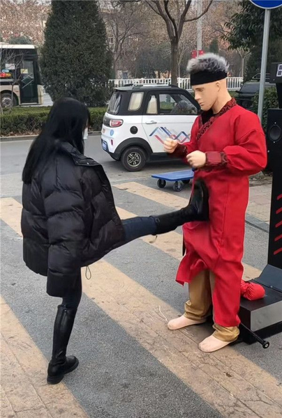 解压发泄机器人2